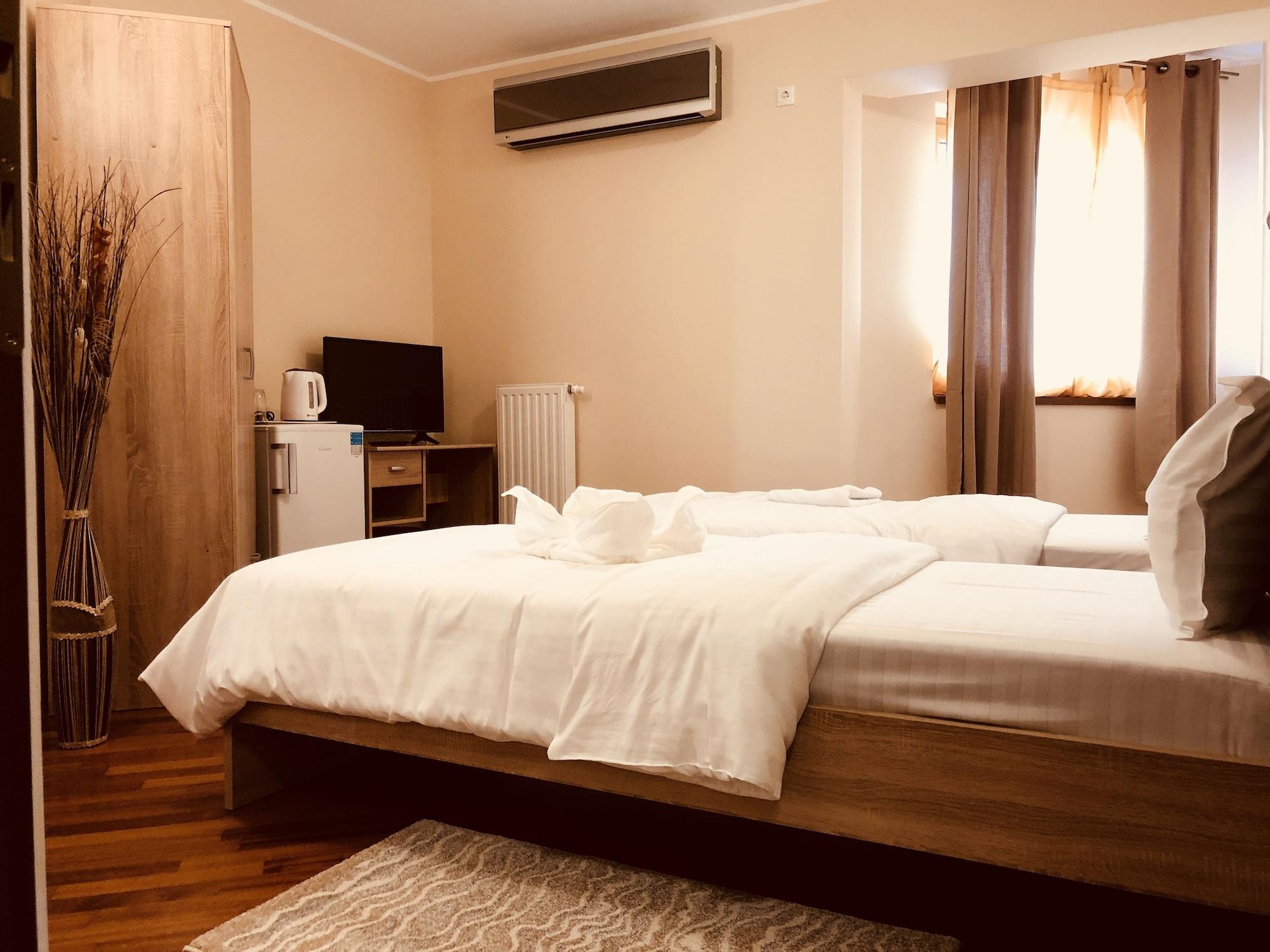 Monte Carlo Palace Rooms บูคาเรสต์ ภายนอก รูปภาพ